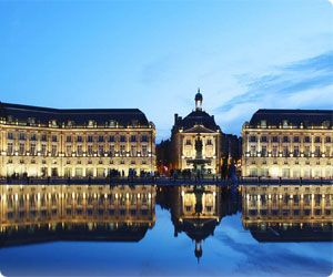 Bordeaux Airport car hire - find cheap rental cars in France